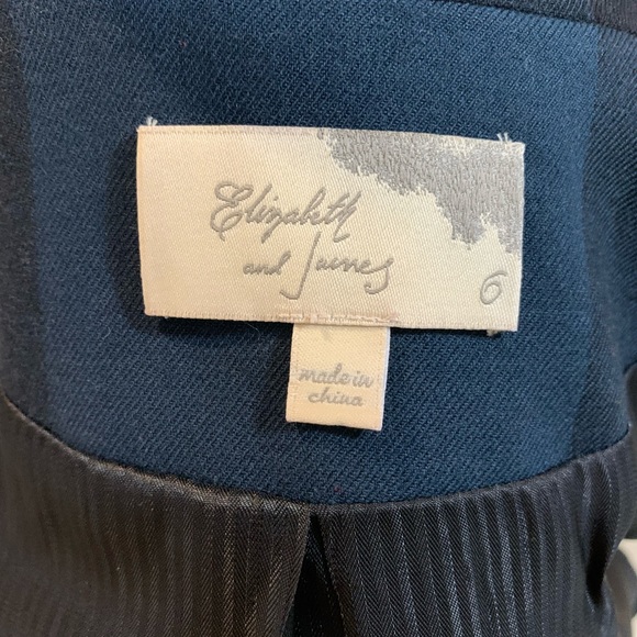 Elizabeth & James Navy/black Buffalo Plaid 3/4 sleeve crop blazer, Size 6 - Picture 6 of 10